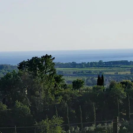 Roccatagliata Bed & Breakfast Carrara